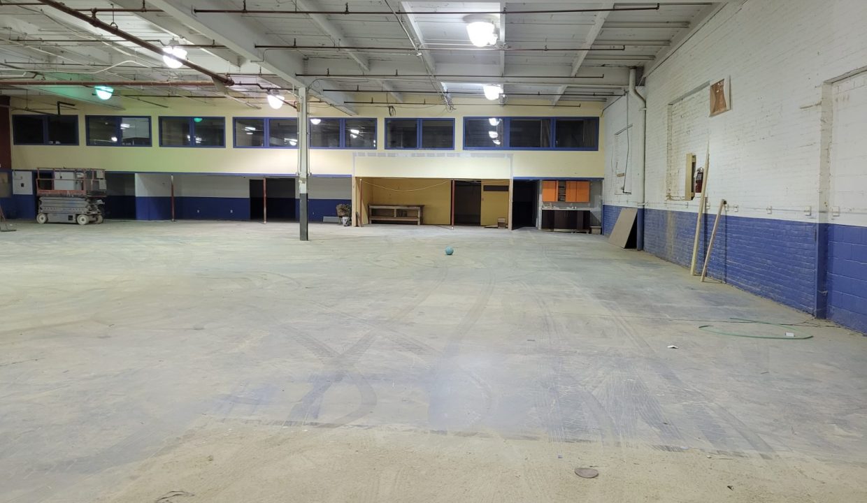 42 2nd Ave 00003