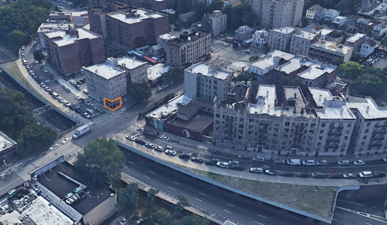 Google Earth 171 West 231st St, Bronx 01