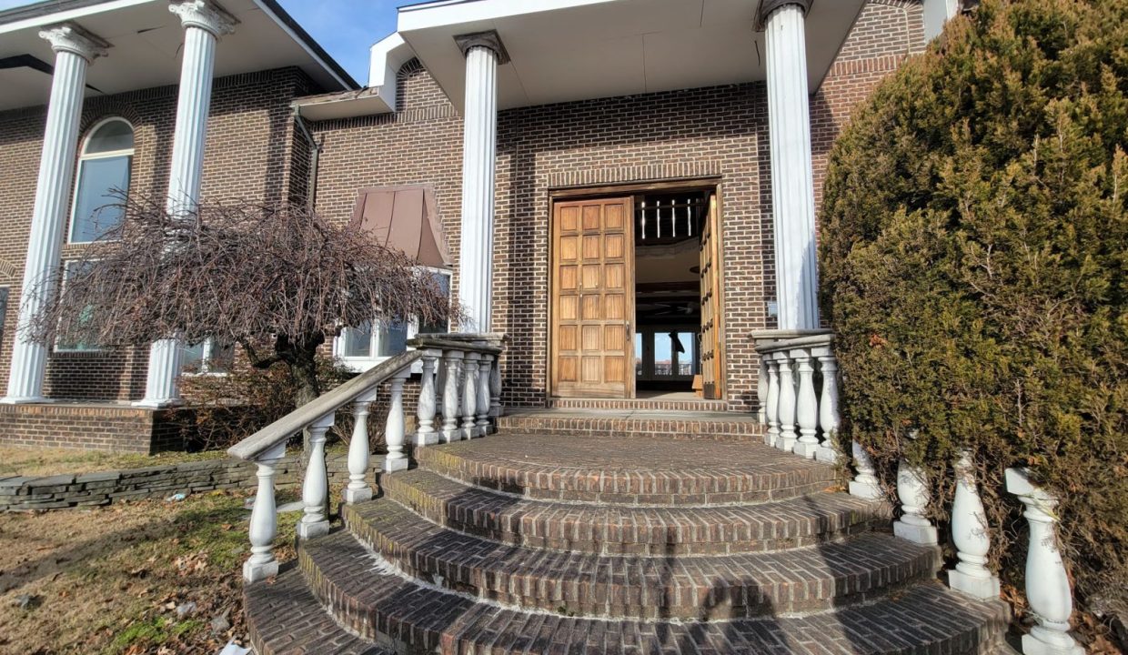 6917 Avenue W 00023