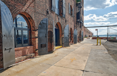 481 Van Brunt St #863h6uy6zinset 2 600x338px@2x